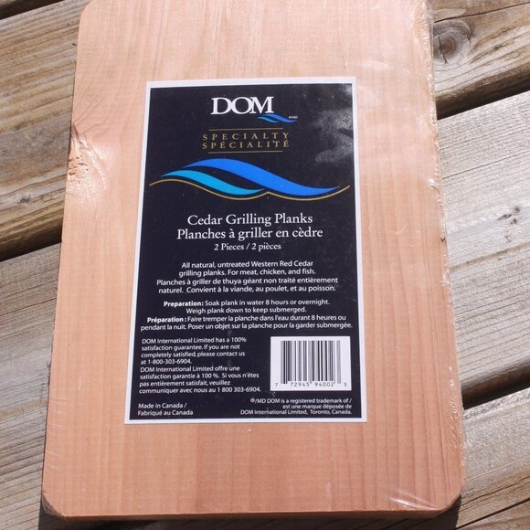 DOM Cedar Grilling Planks x 2 pieces NIP - Picture 1 of 2